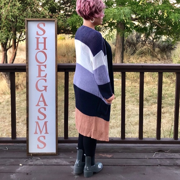 Color Block Long Cardigan Sweater FREE NECKLACE - Picture 3 of 7